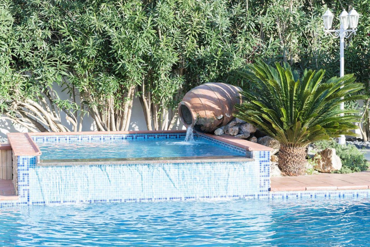 Villa La Catalane Theza Esterno foto